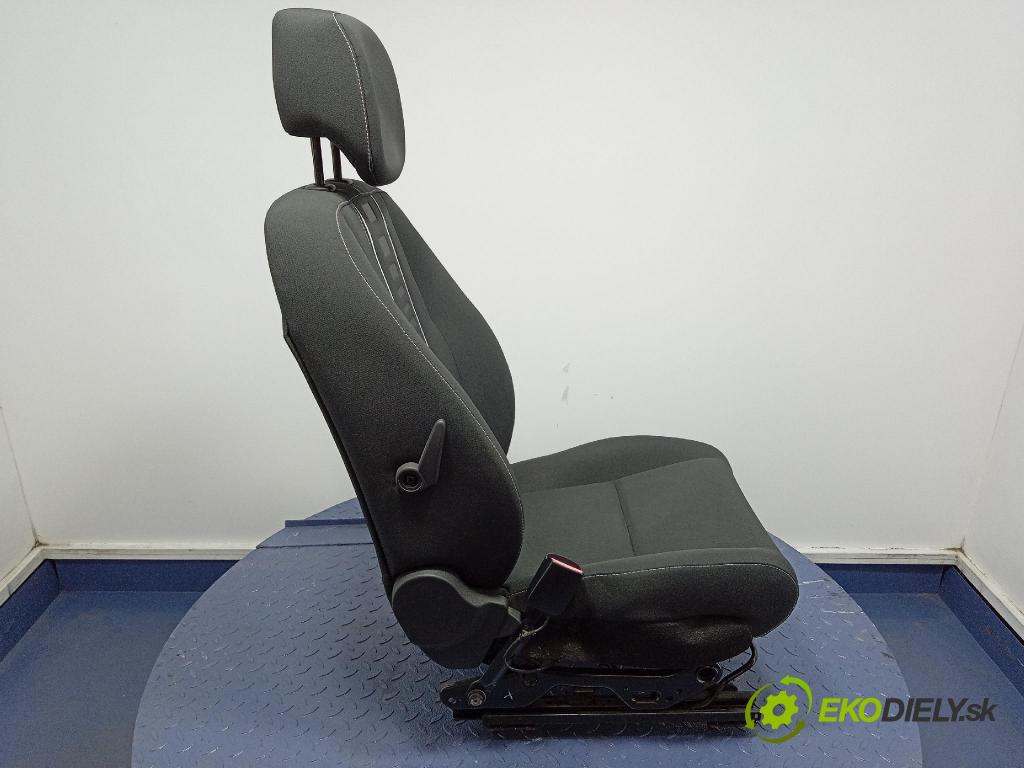 Renault Megane 2013 Sedačka Ovládače: