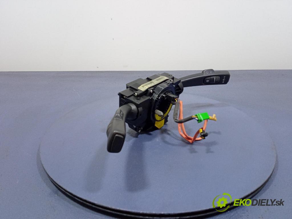 Volvo V50 2009 prepínač Komplex: 31313108