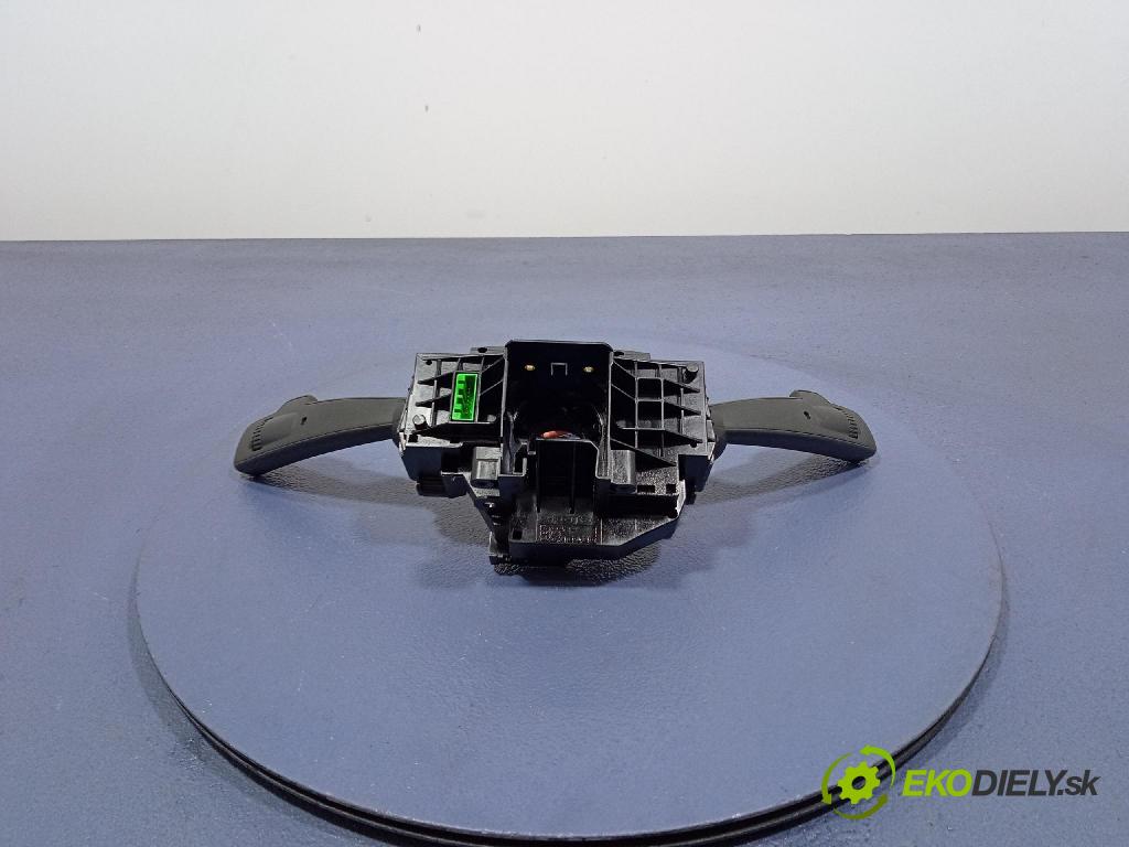 Volvo V50 2009 prepínač Komplex: 31313108