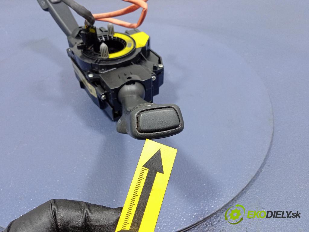 Volvo V50 2009 prepínač Komplex: 31313108