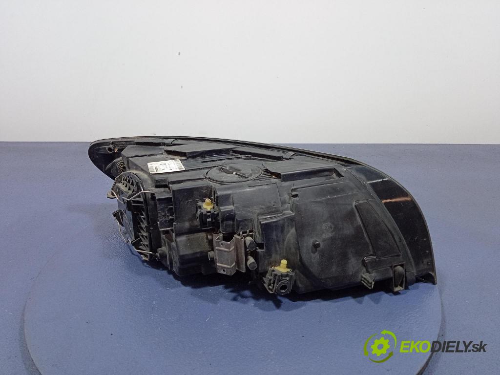 Volvo V50 2009 Reflektor: Vľavo: 31265694