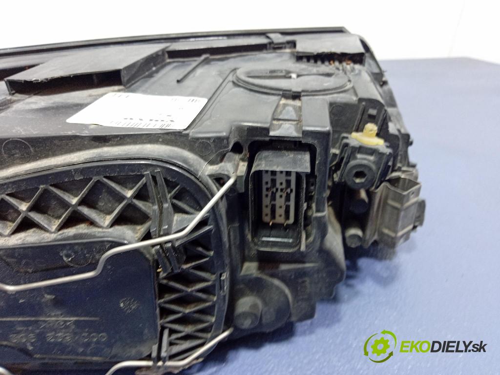 Volvo V50 2009 Reflektor: Vľavo: 31265694