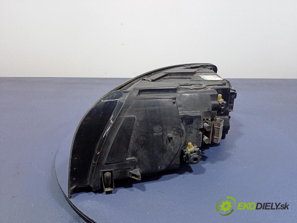 Volvo V50 2009 Reflektor: v pravo: 31265695