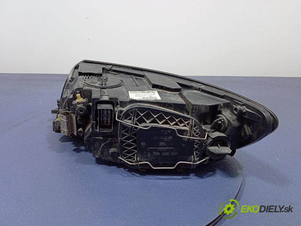 Volvo V50 2009 Reflektor: v pravo: 31265695