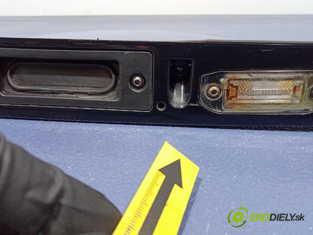 Volvo V50 2009 zaslepka: zad 30753026