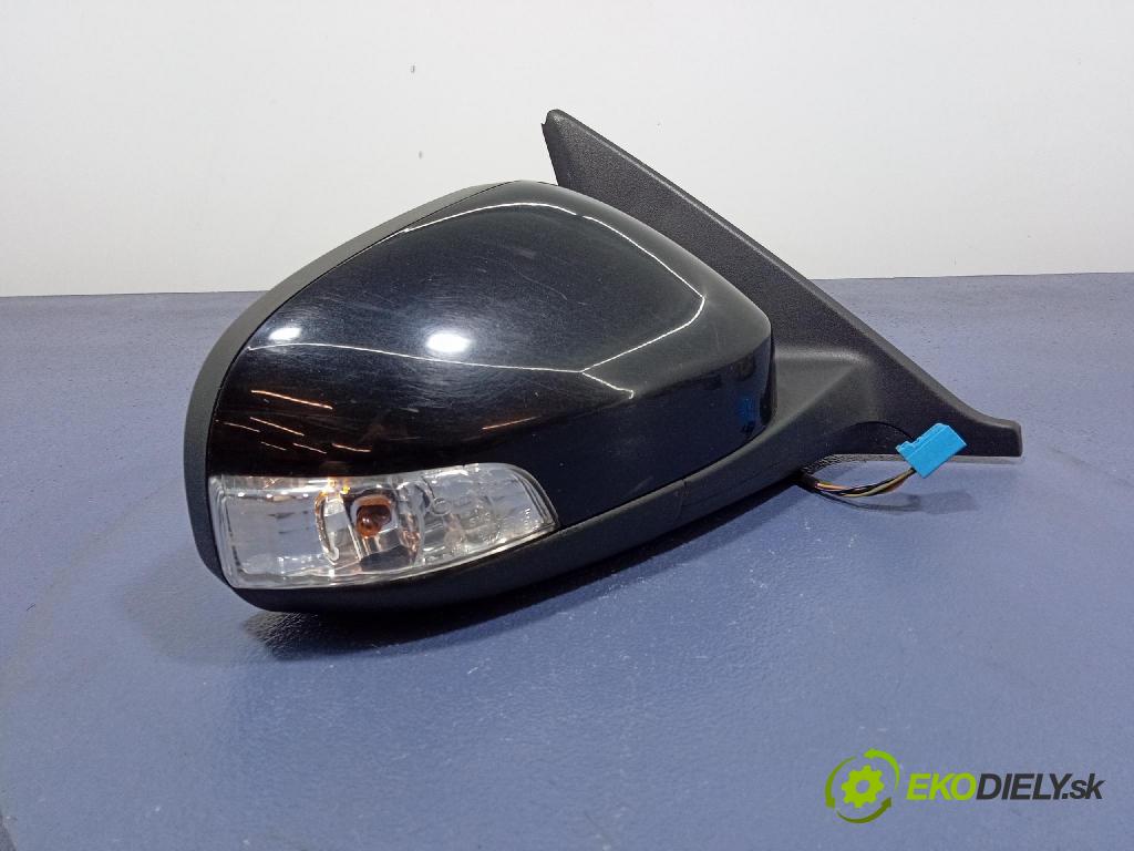 Volvo V50 2009 zrkadlo pravé