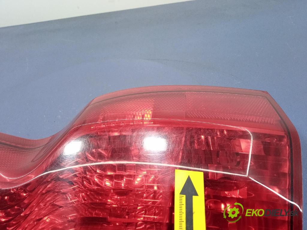 Volvo V50 2009 světlo Zad: Práva: Mimo: 