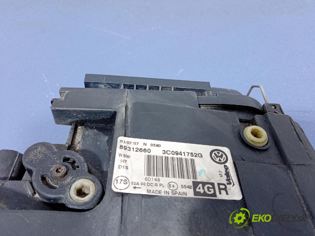 Vw Passat 2007 Reflektor: v pravo: 3C0941752G