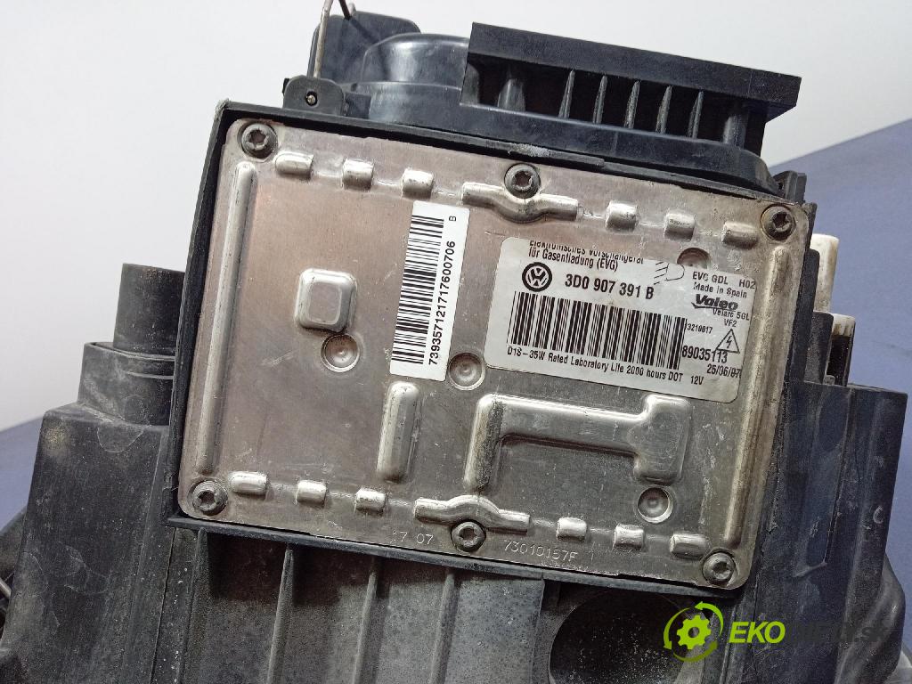 Vw Passat 2007 Reflektor: v pravo: 3C0941752G