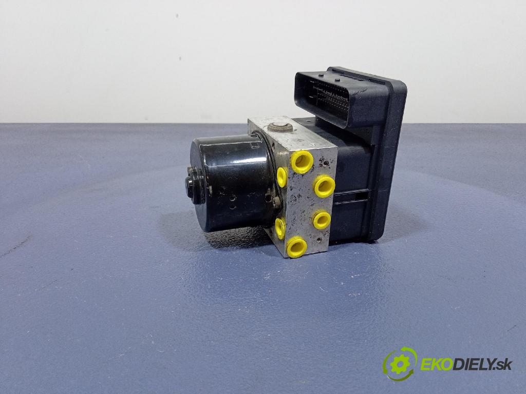 Volvo V50 2009 čerpadlo ABS x 31274907