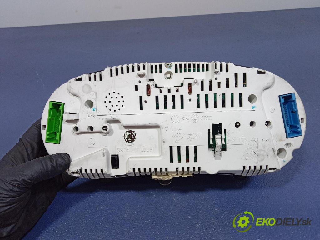 Audi A3 1.9 tdi 2000 Přístrojová deska 8L0920900G