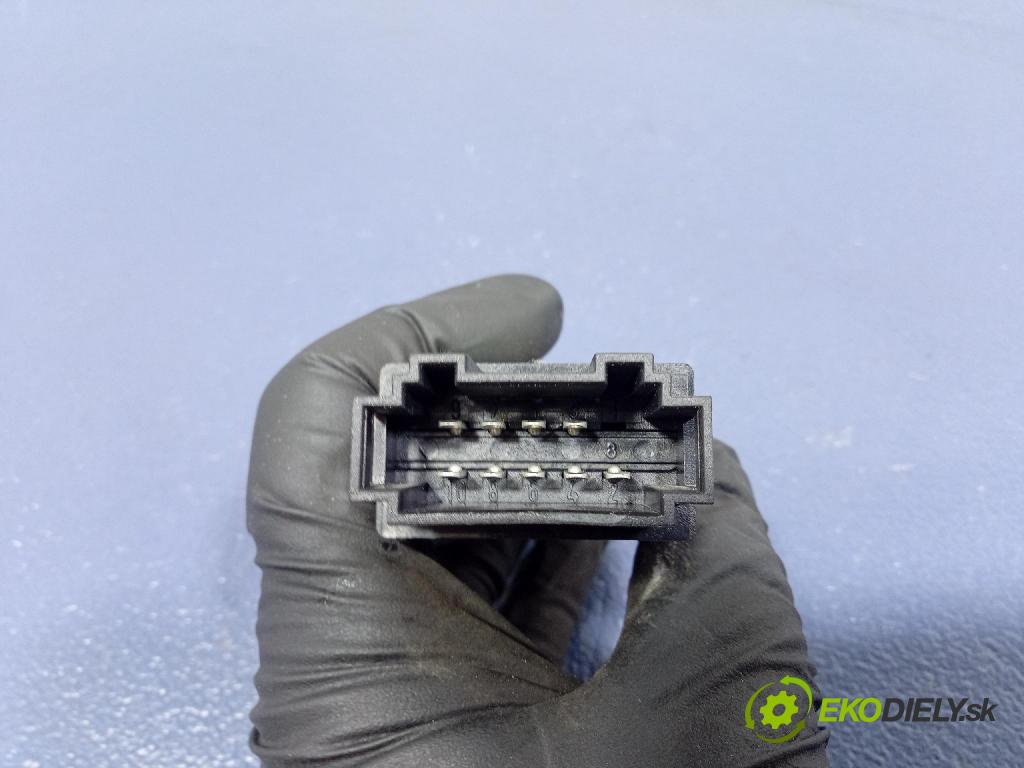 Audi A3 1.9 tdi 2000 prepínač svetiel NÚDZA: 8L0941509H