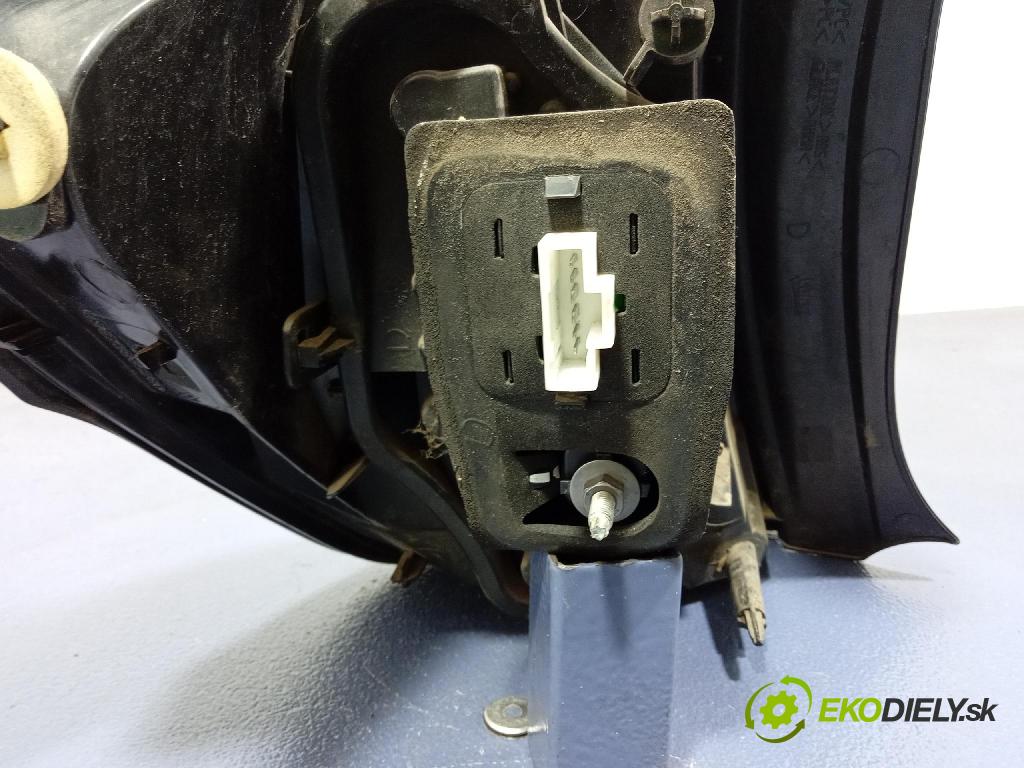 Citroen C3 2011 svetlo / reflektor zad Prava: Vonkajsia: 9673805280