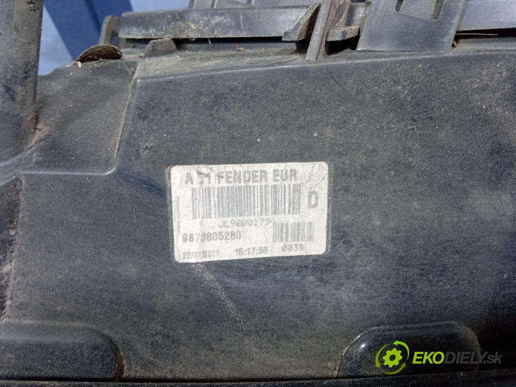 Citroen C3 2011 svetlo / reflektor zad Prava: Vonkajsia: 9673805280