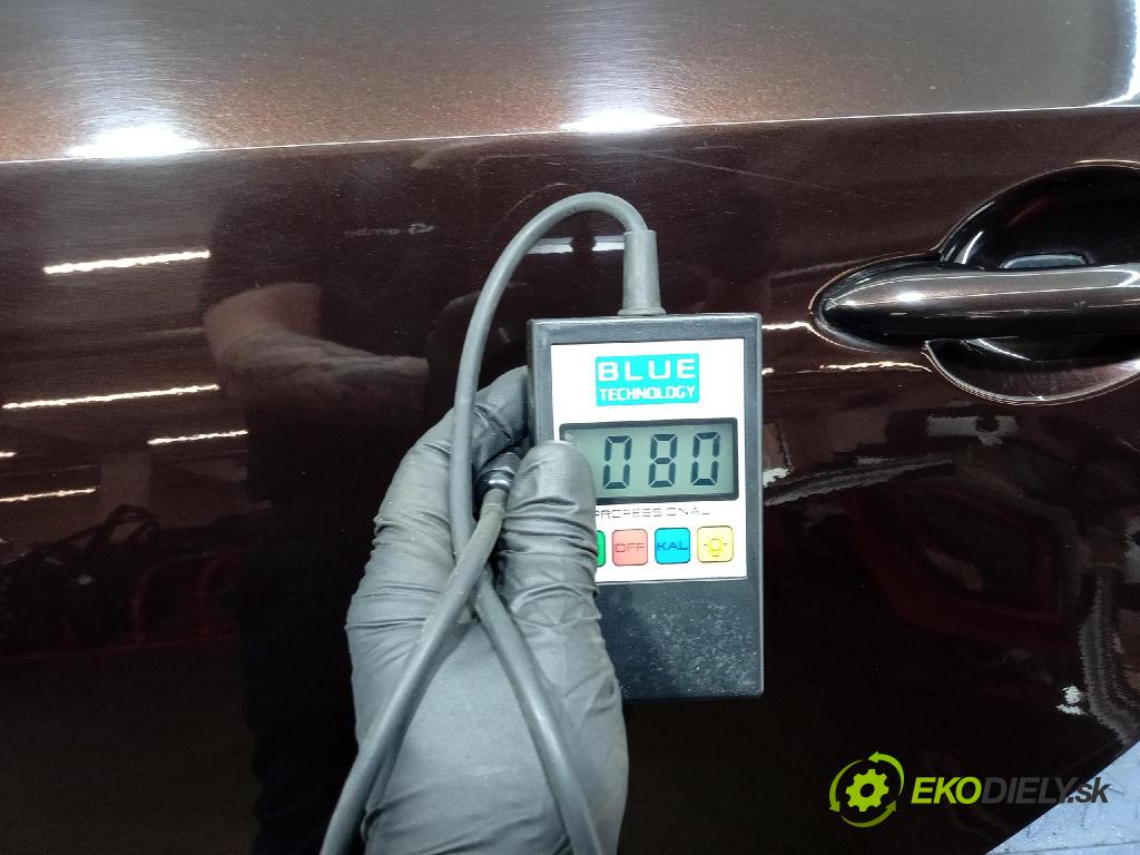 Renault Megane 2013 dvere zad Vľavo: