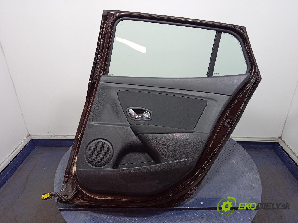 Renault Megane 2013 dveře Zad: prave 
