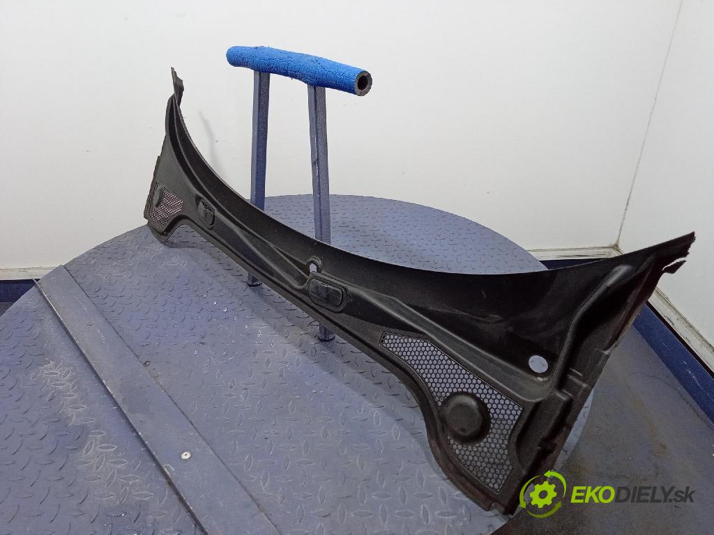 Audi A3 2007 torpédo 8P1819415E