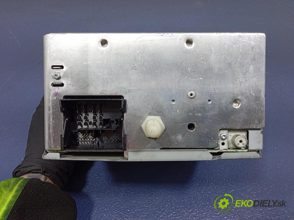 Ford Focus 2009 Radio I Navigácia: 8M5T-18C815-AB