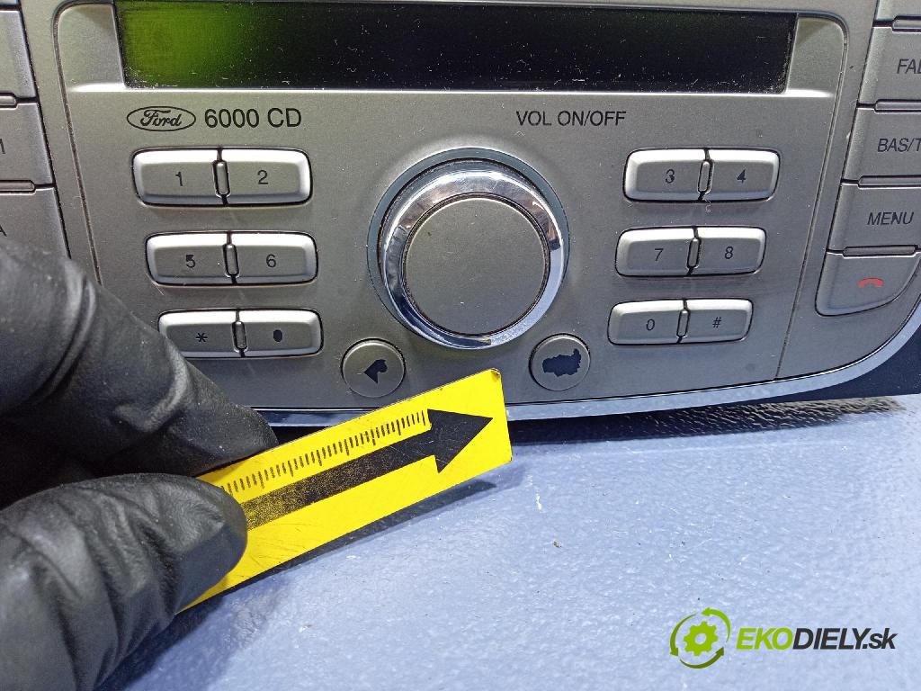 Ford Focus 2009 Radio I Navigácia: 8M5T-18C815-AB