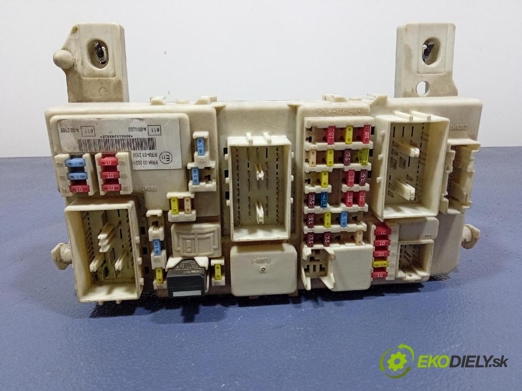 Ford Focus 2009 skrinka Poistky: 7M5T-14A073-DE