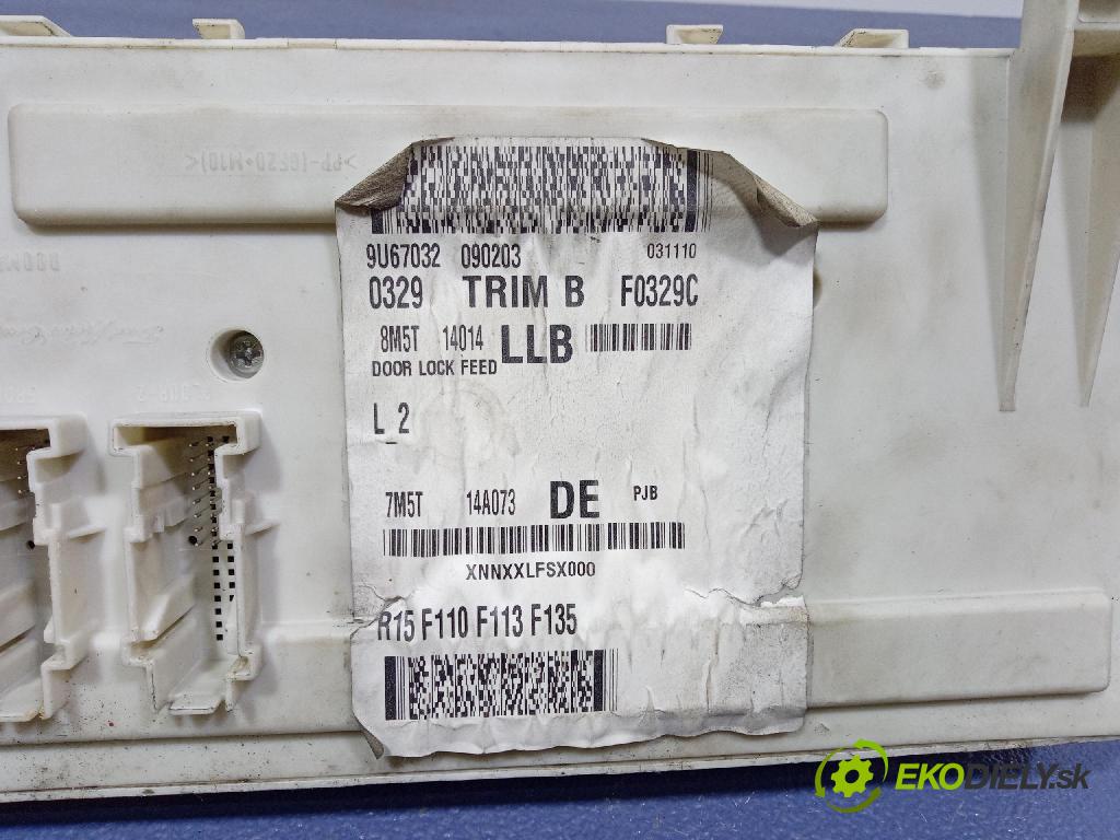 Ford Focus 2009 skrinka Poistky: 7M5T-14A073-DE