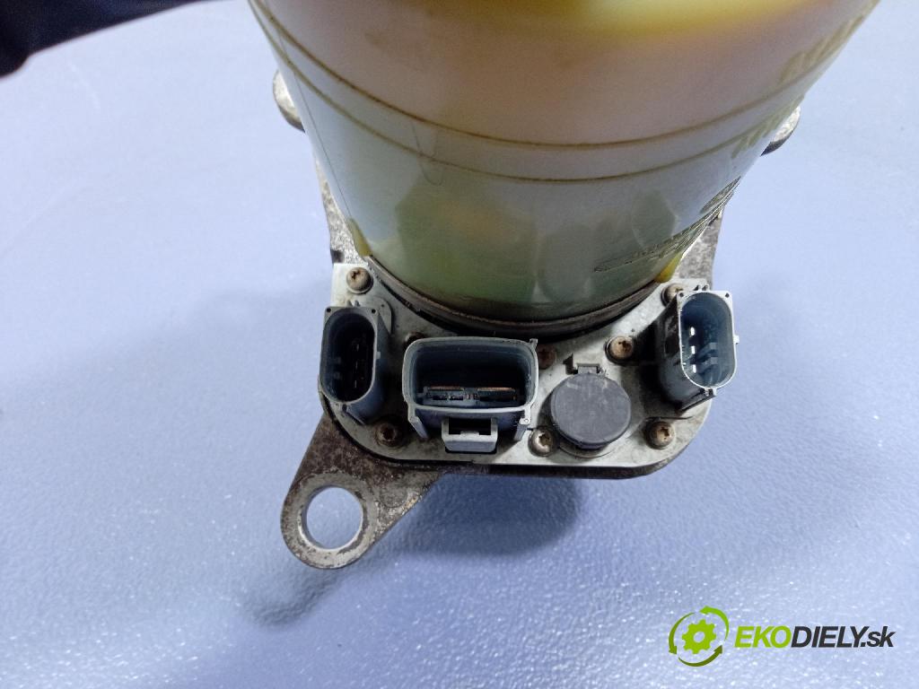 Ford Focus 2009 čerpadlo Asistencia: Manažéri: 4M513K514CC