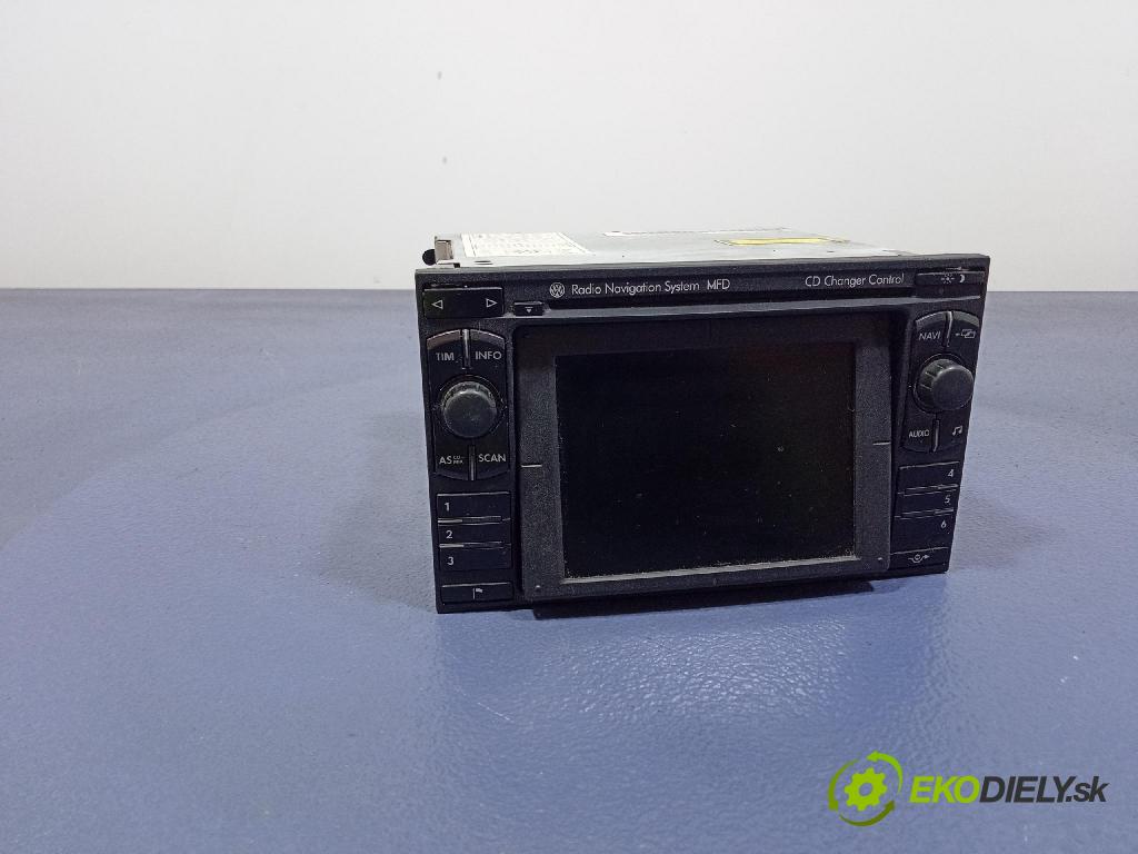 Vw Passat 2001 Radio I Navigácia: 3B0035191D