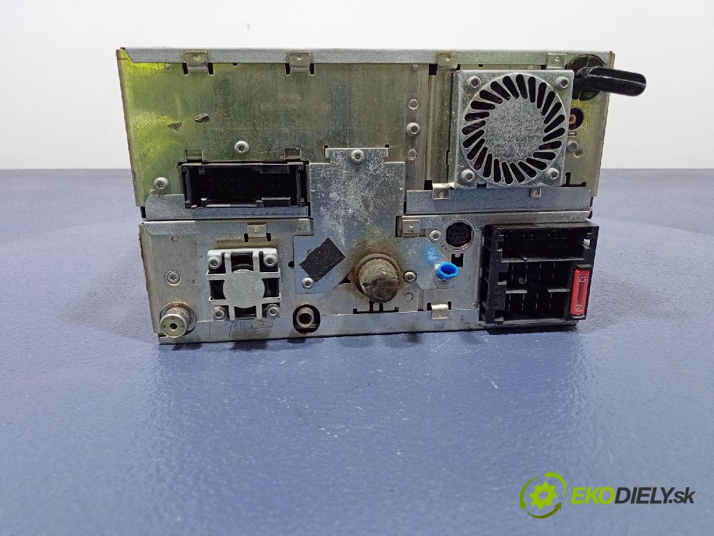 Vw Passat 2001 Radio I Navigácia: 3B0035191D