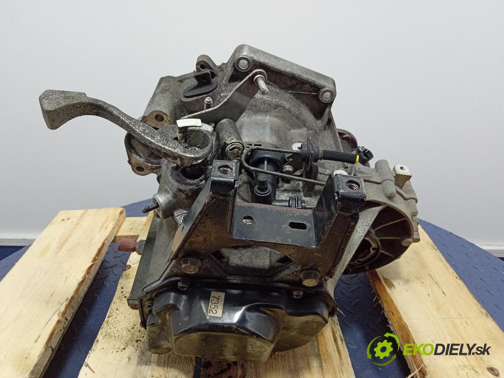 Skoda Roomster 2006 převodovka Ozubené kola: Manualna HZL