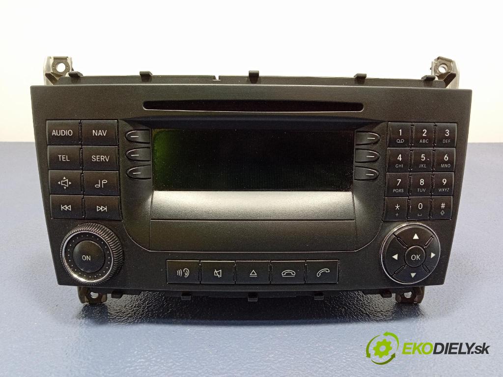 Mercedes C-klasa 2005 Radio I Navigácia: A2038703489
