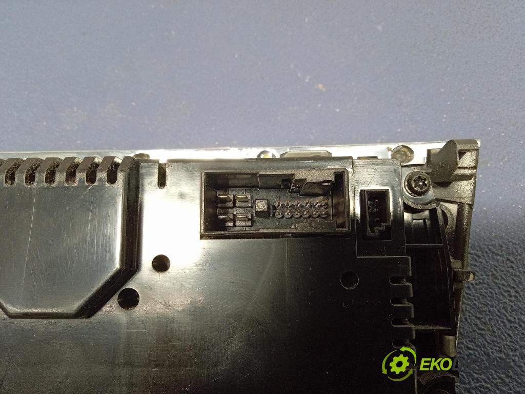 Mercedes C-klasa 2005 prepínač Klimatizácia: Prúd vzduchu: A2038303085