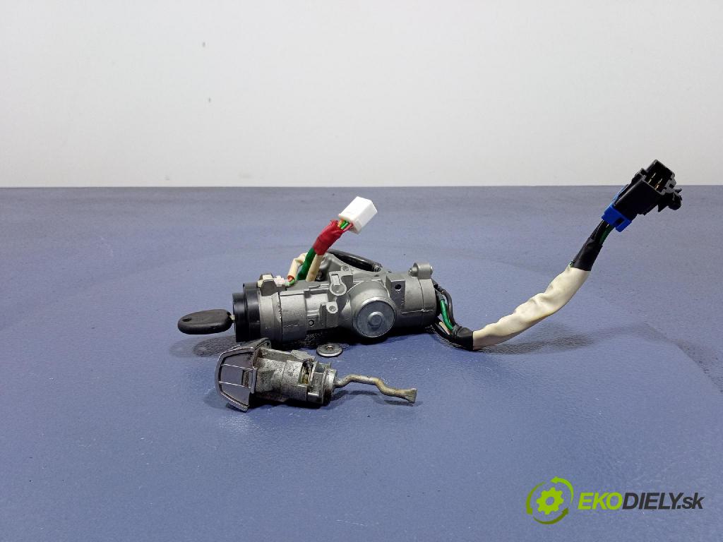 Kia Carens 2007 Spínač zapaľovania: