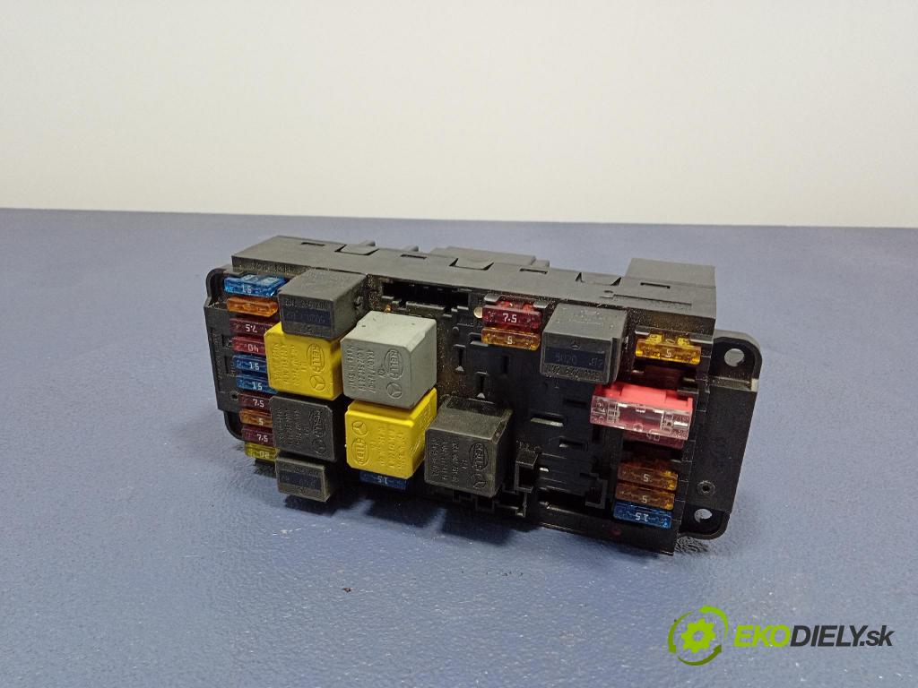 Mercedes C-klasa 2005 skrinka Poistky: 2035453001