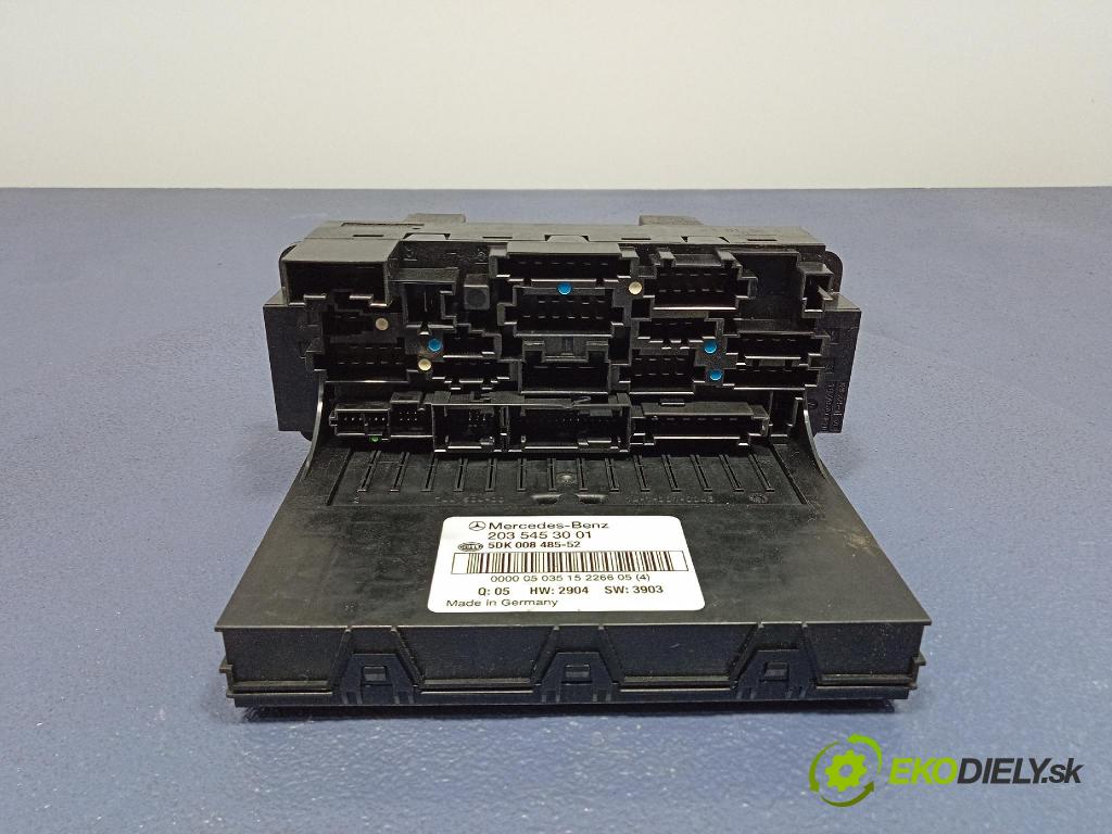 Mercedes C-klasa 2005 skrinka Poistky: 2035453001