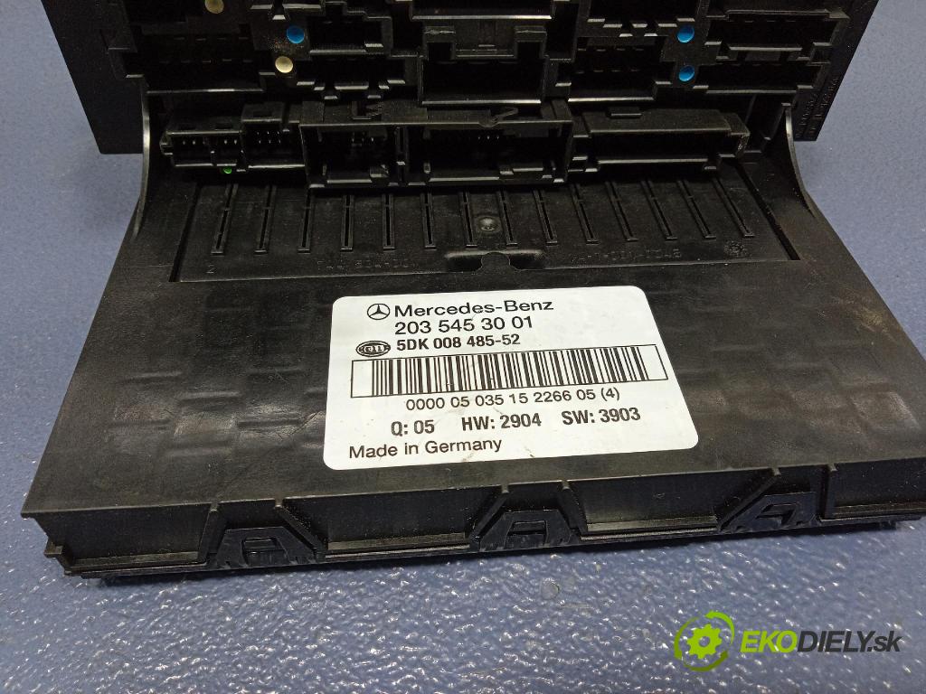 Mercedes C-klasa 2005 skrinka Poistky: 2035453001