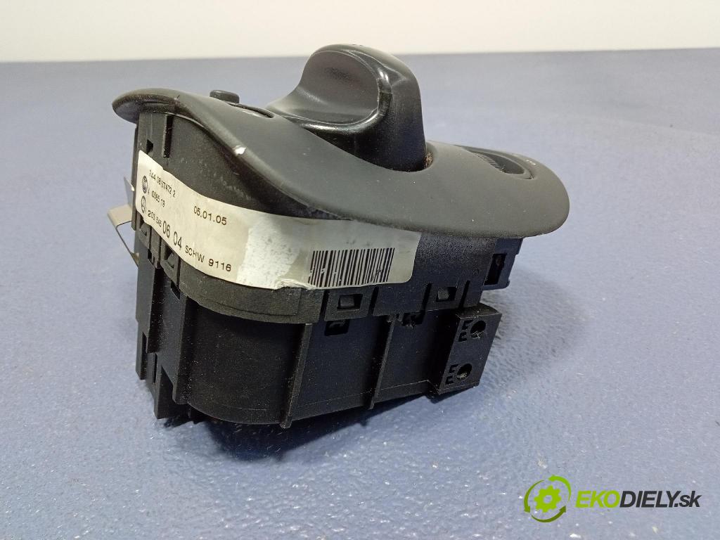 Mercedes C-klasa 2005 Přepínač Světel: A2035450604