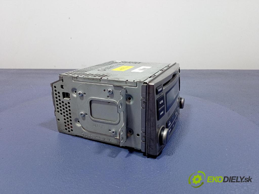 Kia Carens 2007 Radio I Navigácia: HN445-UN