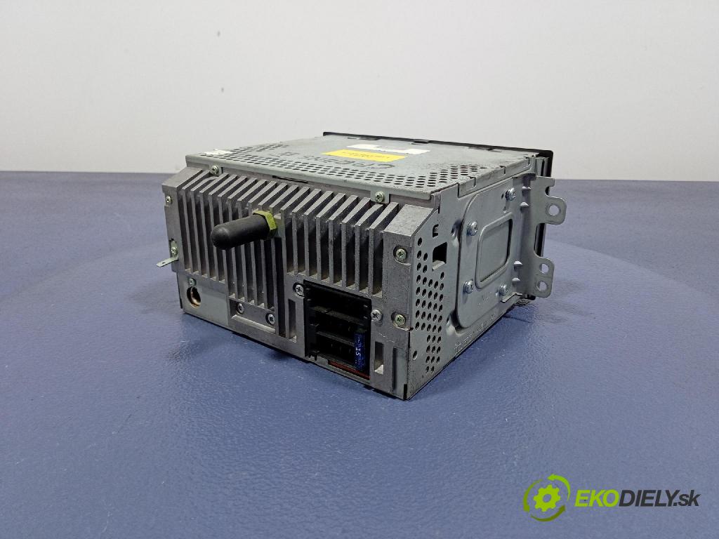 Kia Carens 2007 Radio I Navigácia: HN445-UN