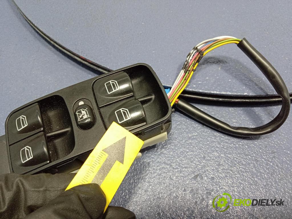 Mercedes C-klasa 2005 Přepínač Sklenka: A2038210479