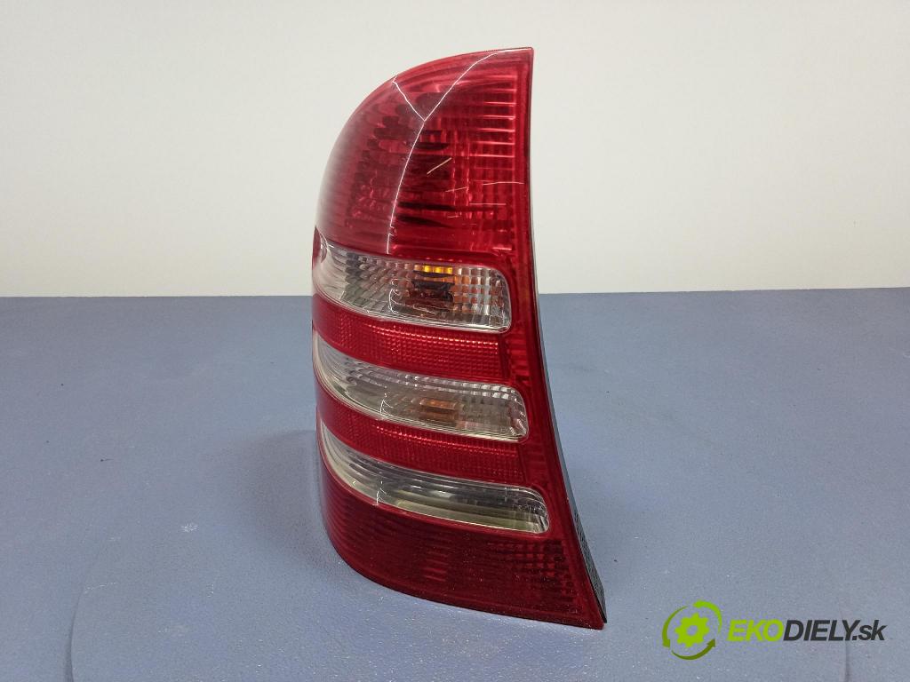 Mercedes C-klasa 2005 svetlo / reflektor zad ľavá Vonkajsia: