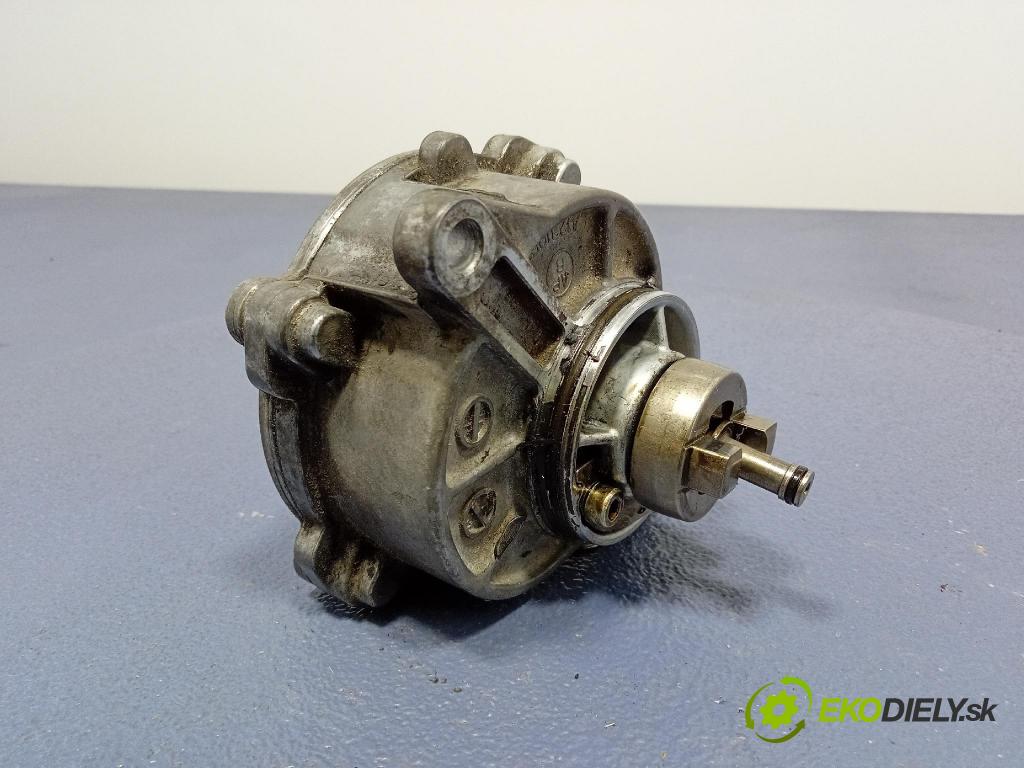 Mercedes C-klasa 2005 čerpadlo vákuová A646230