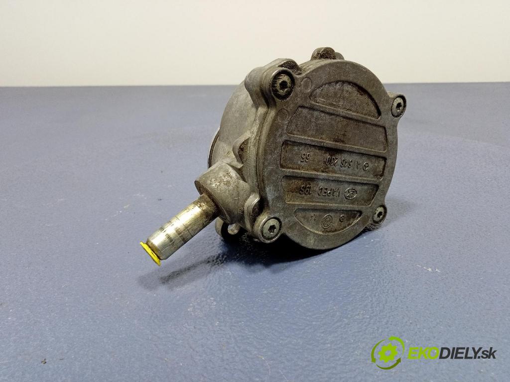 Mercedes C-klasa 2005 čerpadlo vákuová A646230