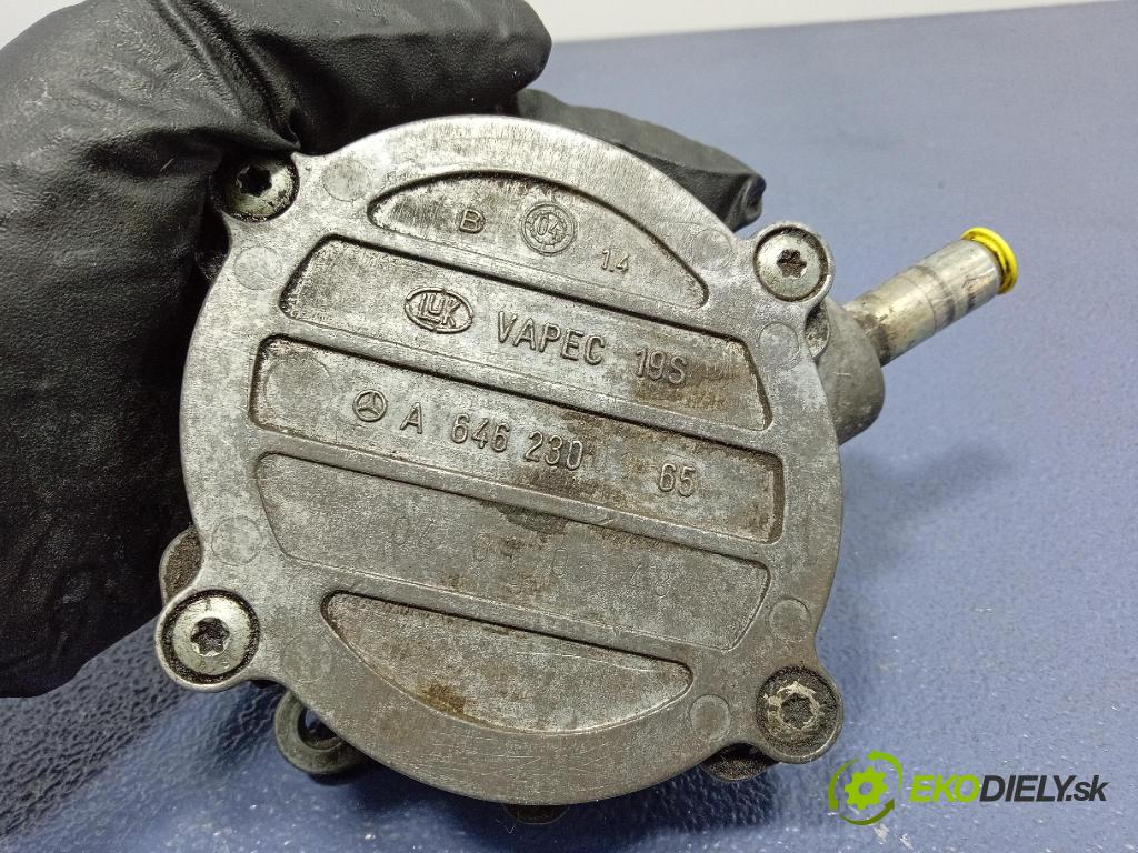 Mercedes C-klasa 2005 čerpadlo vakuová A646230