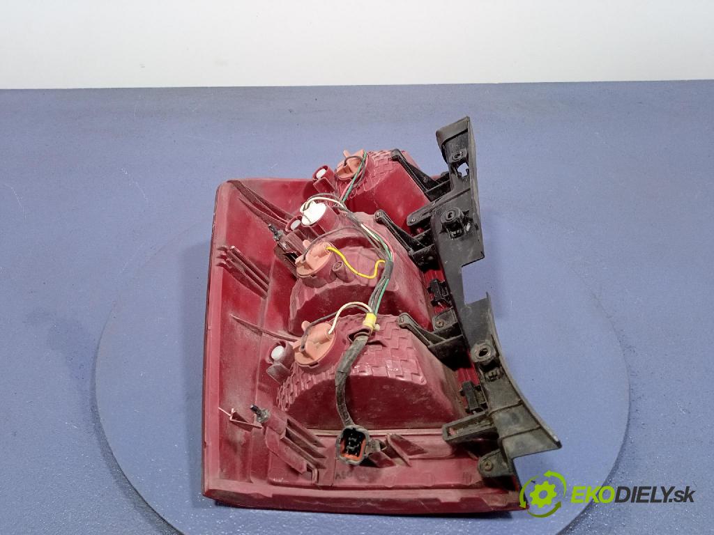 Kia Carens 2007 svetlo / reflektor zad Prava: Vonkajsia: 92402-1D0