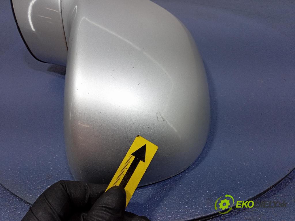 Kia Carens 2007 zrkadlo Vľavo: