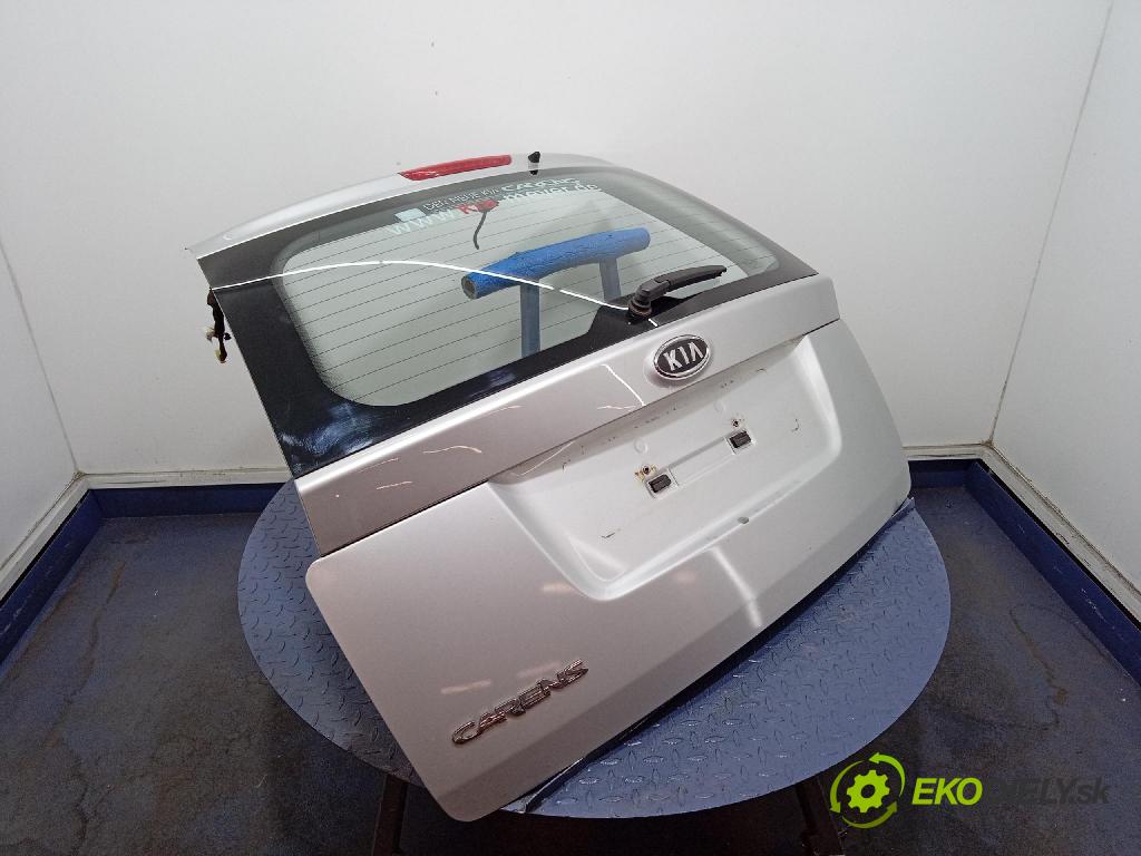 Kia Carens 2007 zadna dveře kufra: kufra: