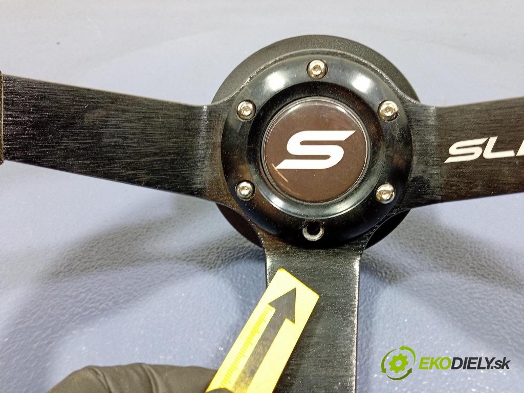 Bmw Seria 3 2002 volant