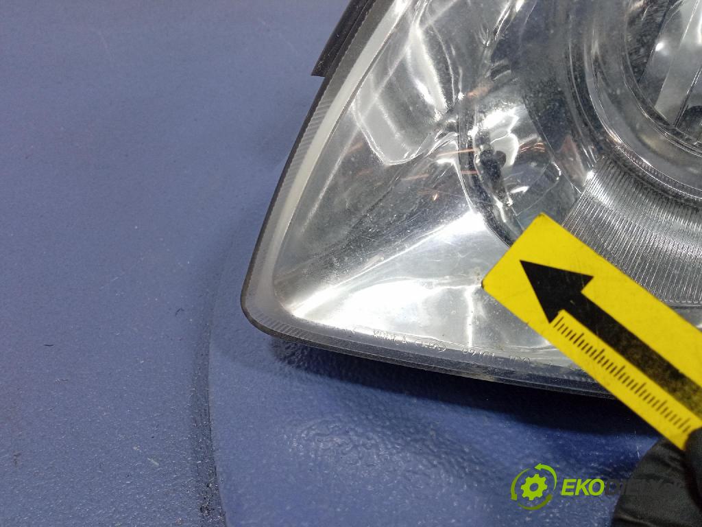 Kia Carens 2007 Reflektor: Vľavo: 92101-1D0