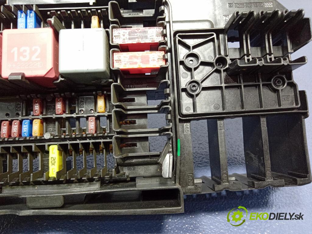 Mercedes S-Klasa 2022 skříňka Pojistky A2239061602