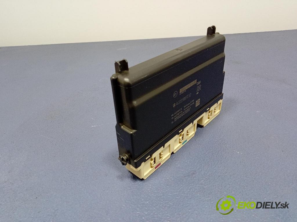 Mercedes S-Klasa 2022 řídící jednotka Sedačka: A2239009732